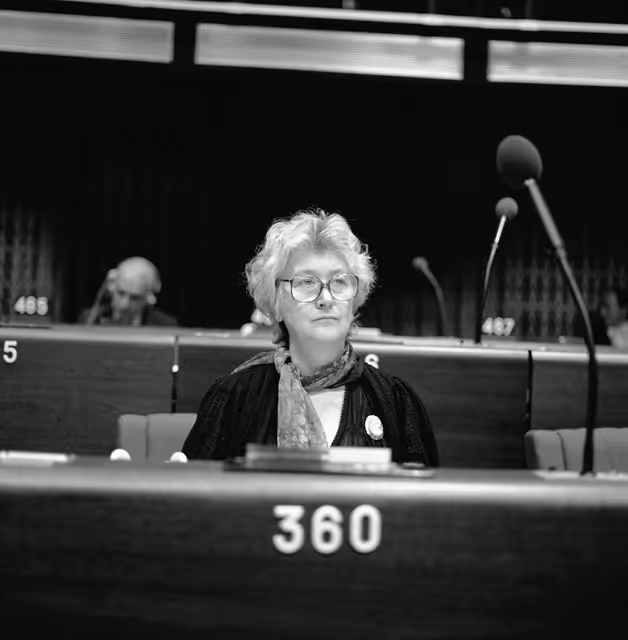 Nuotrauka 29: The MEP Winifred M. EWING during a session in Strasbourg in June 1981.