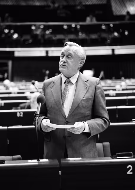 Fotografija 50: The MEP Victor ABENS during a session in Strasbourg in July 1981.