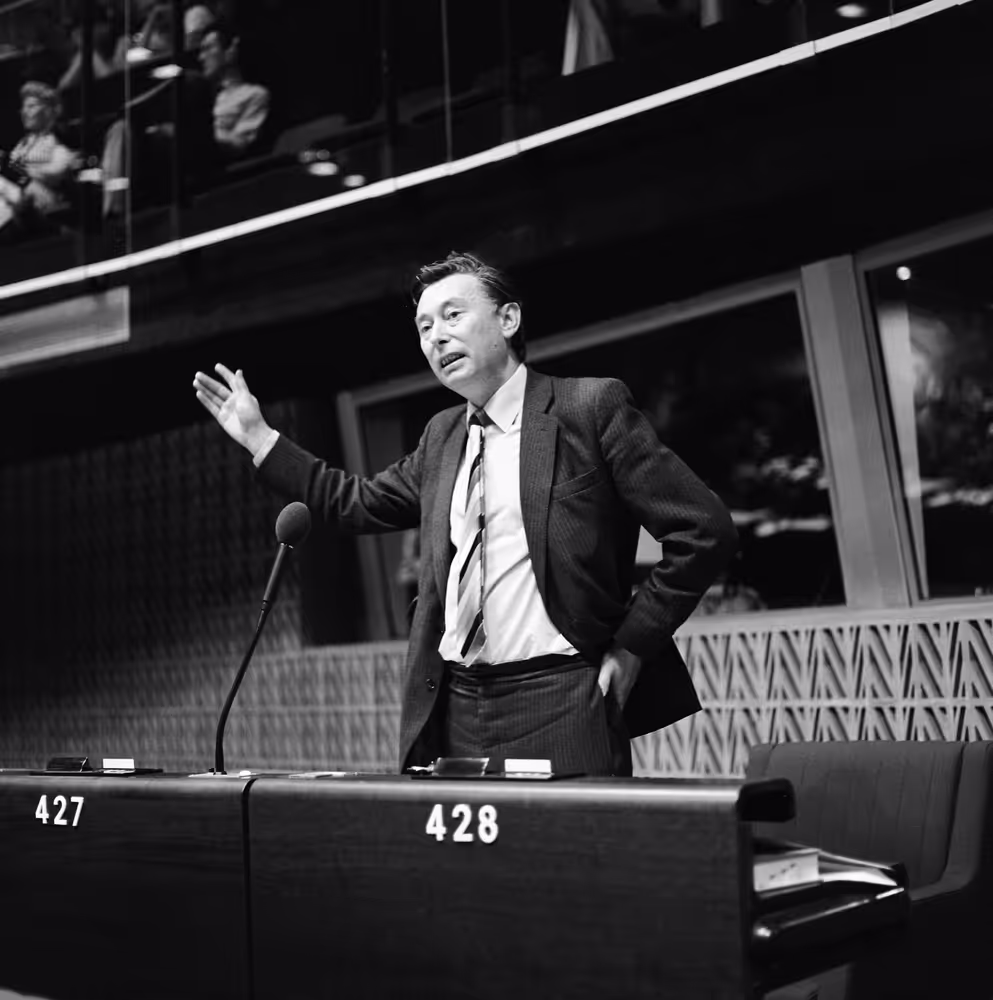 The MEP Alan R. TYRRELL during a session in Strasbourg in July 1981.
