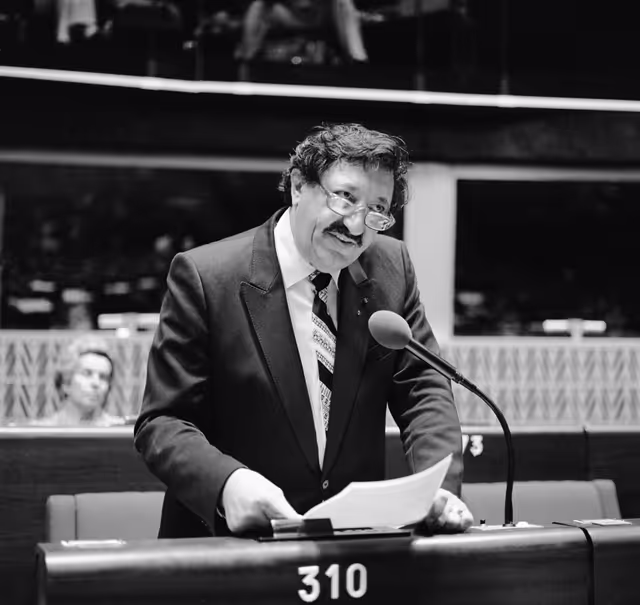 Fotografija 44: The MEP Rene MART during a session in Strasbourg in July 1981.