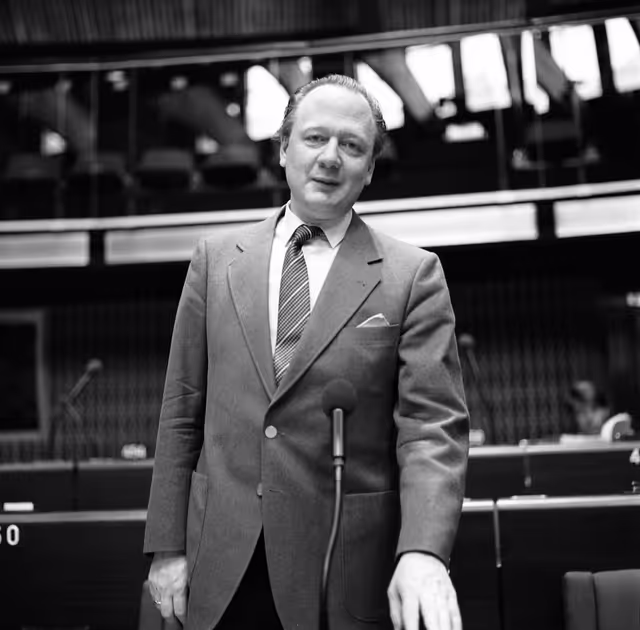 Fotografija 32: The MEP Kurt MALANGRE during a session in Strasbourg in July 1981.