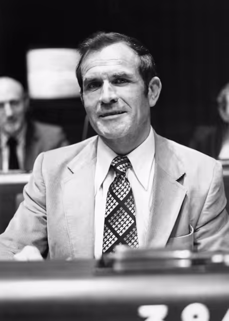 Zdjęcie 15: MEP Bernard THAREAU attends a plenary session