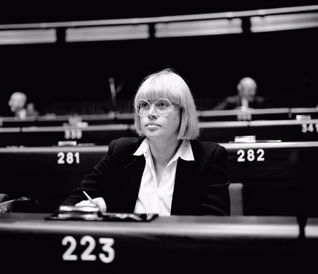 Photo 49: The MEP Magdalene HOFF during a session in Strasbourg in October 1981.