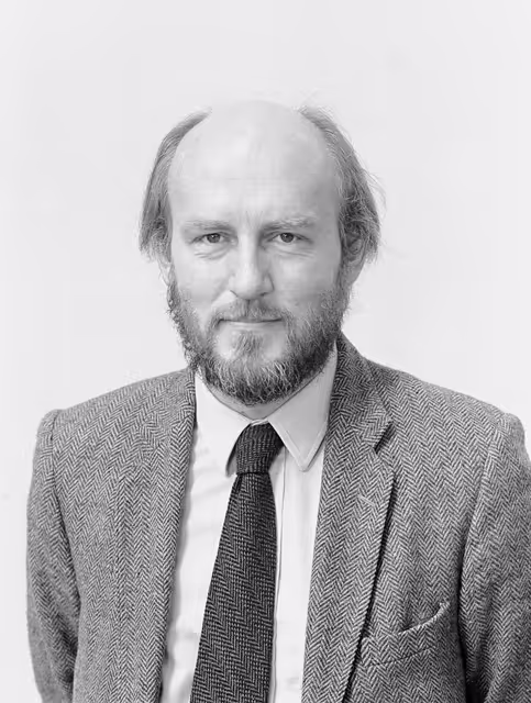 Снимка 7: Portrait of the MEP John HORGAN in November 1981.