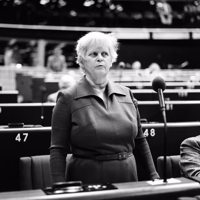 Снимка 20: The MEP Bodil BOSERUP during a session in Strasbourg in November 1981.