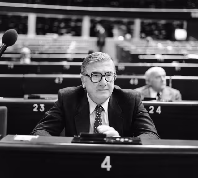 Снимка 49: The MEP Guido FANTI during a session in Strasbourg in  July 1981.