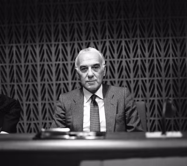 Снимка 39: The MEP Filotas KAZAZIS during a session in Strasbourg in November 1981.