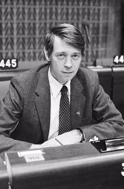 Foto 27: The MEP Paul-Henry GENDEBIEN during a session in Strasbourg in October 1982.
