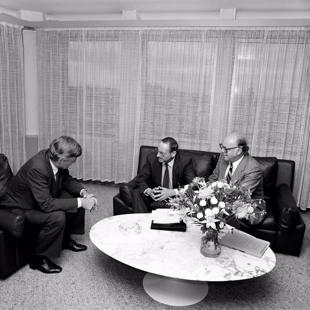 Pieter DANKERT EP President meets with guests