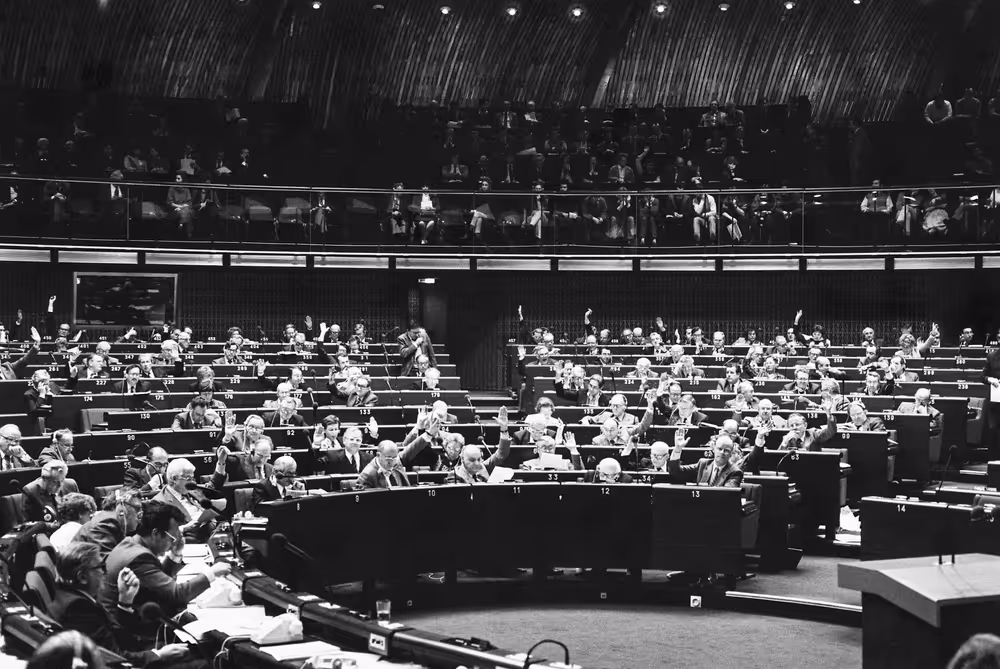 General view of a session in the hemicycle of the European Parliament of Strasbourg in February 1984.