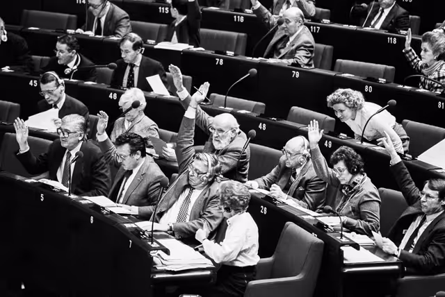 Photo 19: Plenary session at Strasbourg in february 1984