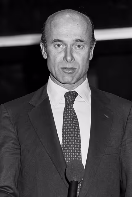 Photo 42: The MEP Jas GAWRONSKI during a session in Strasbourg in February 1984.
