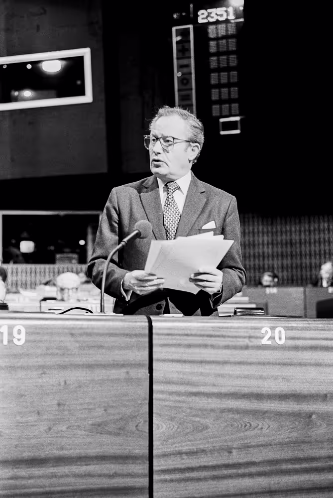 The President of the European Commission Gaston THORN about the treaty project establishing the European Union at the European Parliament of Strasbourg in February 1984.