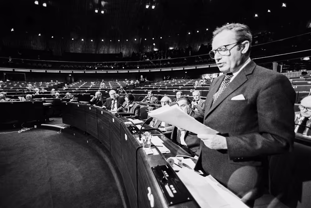 The President of the European Commission Gaston THORN about the treaty project establishing the European Union at the European Parliament of Strasbourg in February 1984.