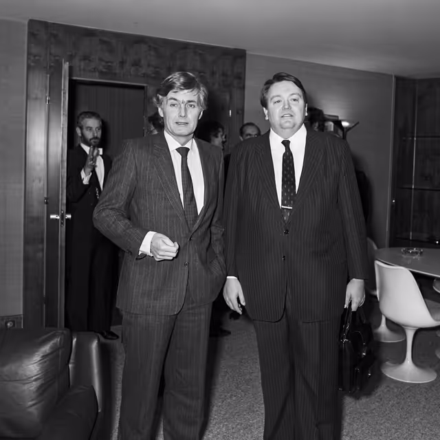 Photo 3 : EP President meets with guest