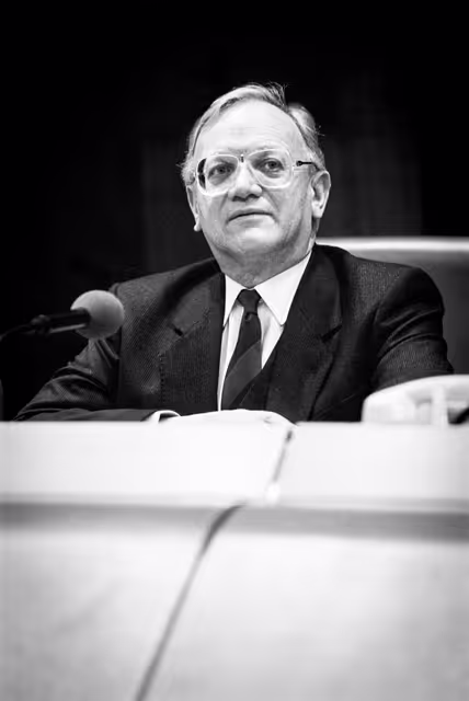 Photo 21: The Vice President of the European Parliament Nicolas ESTGEN during a session in Strasbourg in February 1984.