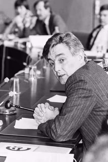 Fotografija 22: Pieter DANKERT - EP President during a meeting at the European Parliament in Strasbourg in March 1984.