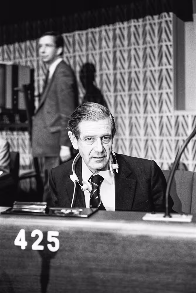 MEP Frederick A. TUCKMAN during a session in Strasbourg in March 1984.