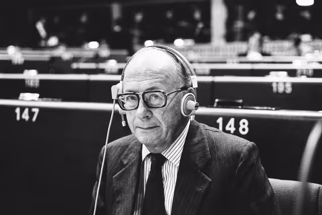 Снимка 45: MEP Hans R. NORD during a session in Strasbourg in March 1984.