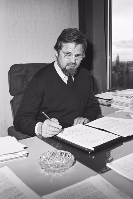 Fotografija 14: MEP Eisso WOLTJER at the European Parliament of Strasbourg in March 1984.