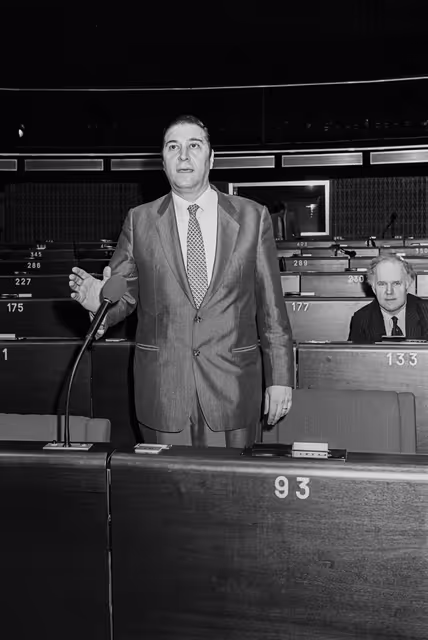 Снимка 31: MEP Efstratios PAPAEFSTRATIOU during a session in Strasbourg in March 1984.