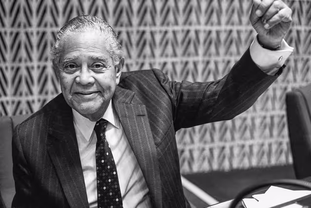 Снимка 9: MEP Victor SABLE at the European Parliament in Strasbourg