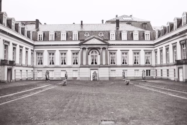 Fotografi 8: Meeting at the Egmont Palace (Palais d'Egmont) in Brussels