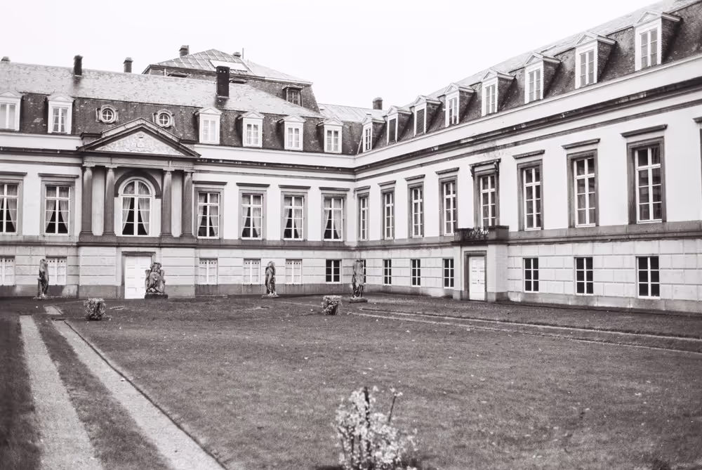 Meeting at the Egmont Palace (Palais d'Egmont) in Brussels