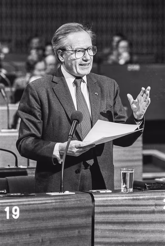Gaston THORN - EC President during a session at the European Parliament in Strasbourg