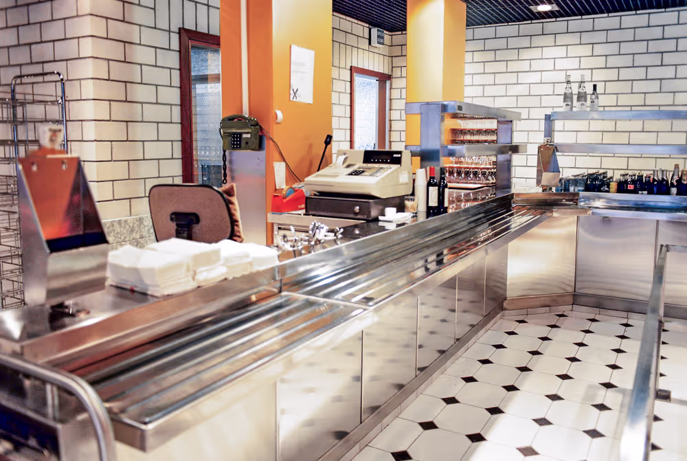 Kitchen and restaurant at the EP in Luxembourg.