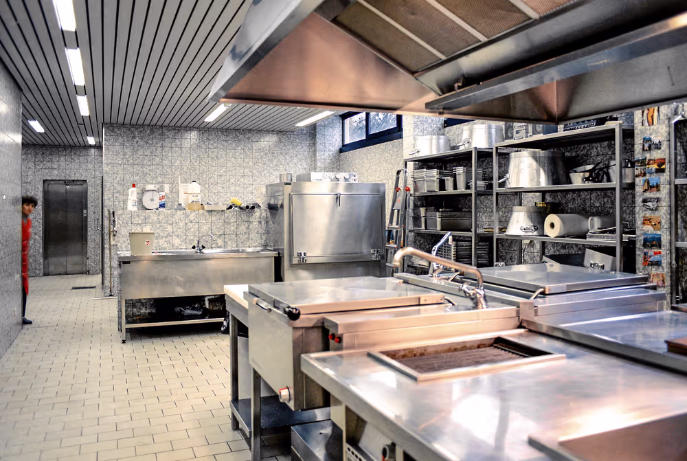 Kitchen and restaurant at the EP in Luxembourg.