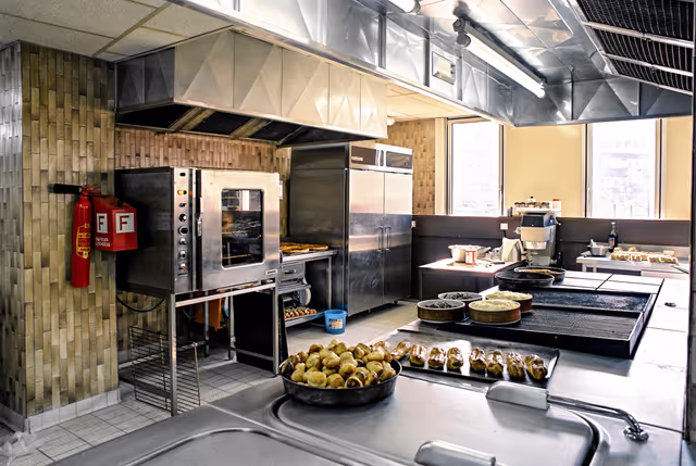 Billede 20: Kitchen and restaurant at the EP in Luxembourg.