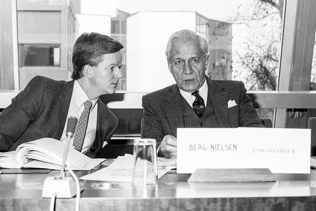 Billede 30: Meeting at the Europan Parliament in Strasbourg in February 1985