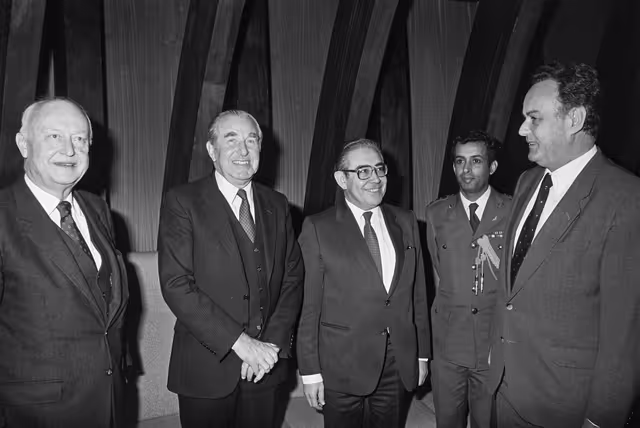 Zdjęcie 42: Visit of Chaim HERZOG, President of Israel at the EP in Strasbourg in February 1985