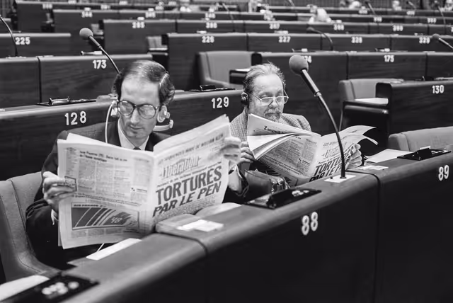 Zdjęcie 2: Plenary Session in Strasbourg in February 1985.