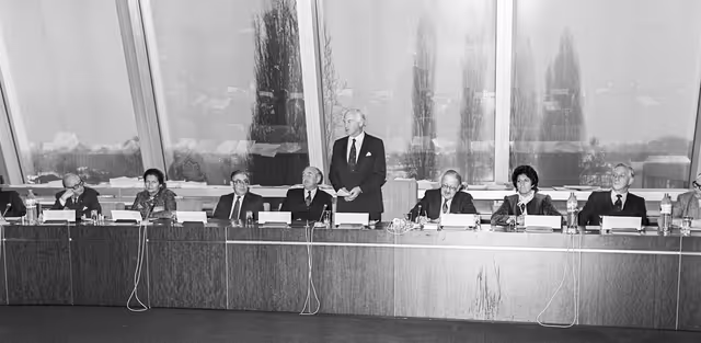 Zdjęcie 34: Visit of Chaim HERZOG, President of Israel at the EP in Strasbourg in February 1985