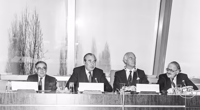 Zdjęcie 38: Visit of Chaim HERZOG, President of Israel at the EP in Strasbourg in February 1985
