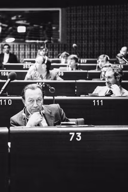 Zdjęcie 18: The MEP Alois PFEIFFER during a session in Strasbourg in February 1985.