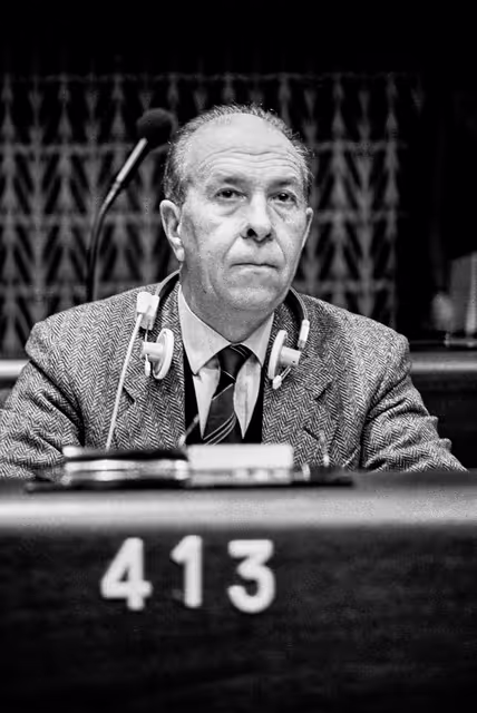 Billede 17: MEP Giovanni STARITA during a session in Strasbourg in February 1985.