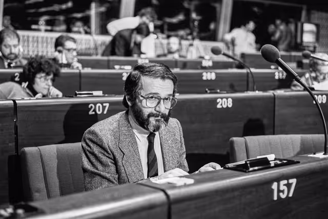 Billede 31: MEP Natalino GATTI during a session in Strasbourg in February 1985.