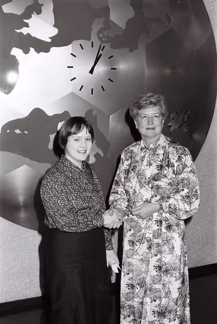 Снимка 4: Beate Ann BROOKES with a guest