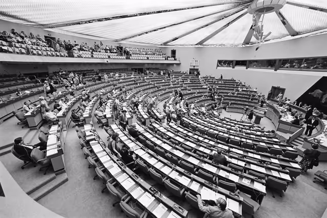 Fotogrāfija 38: Plenary session at the European Parliament in Luxembourg