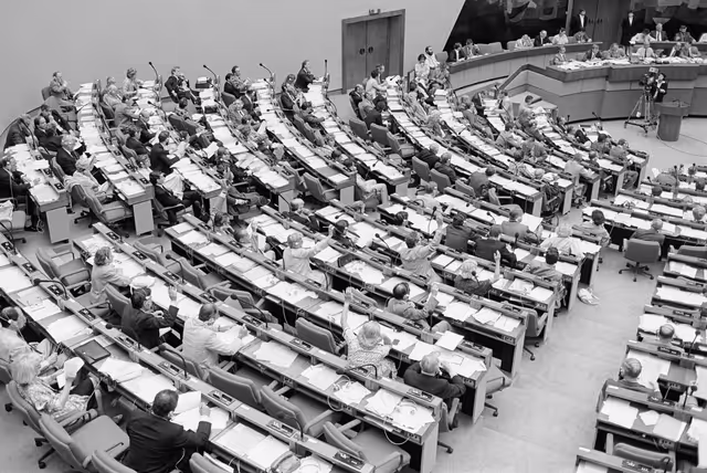 Fotogrāfija 37: Plenary session at the European Parliament in Luxembourg