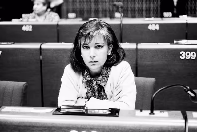 Снимка 4: MEP Ana MIRANDA DE LAGE during a session in Strasbourg in January 1986.
