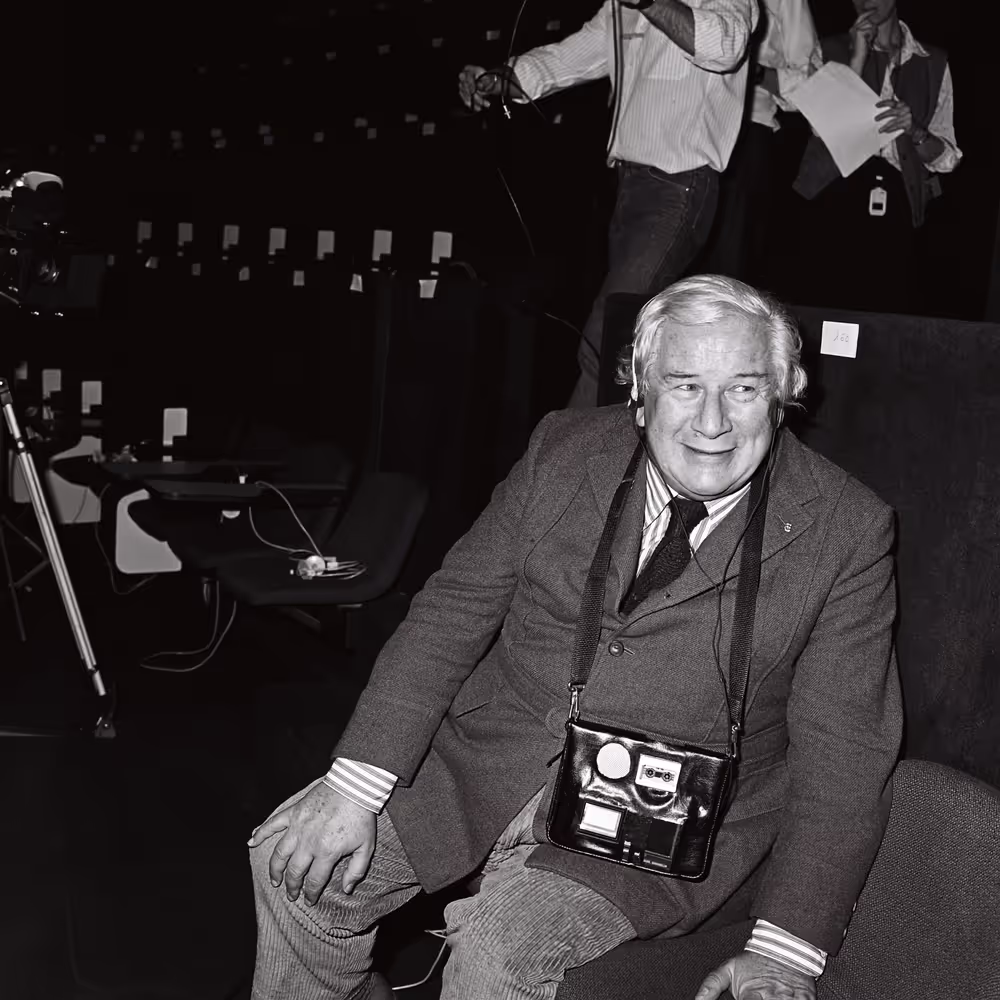 Peter USTINOV during the video production of ' Our Europe ' in Strasbourg.This documentary aimed at presenting the European Institutions was produced by Skippon Video Associates for the UK Office of the European Parliament.