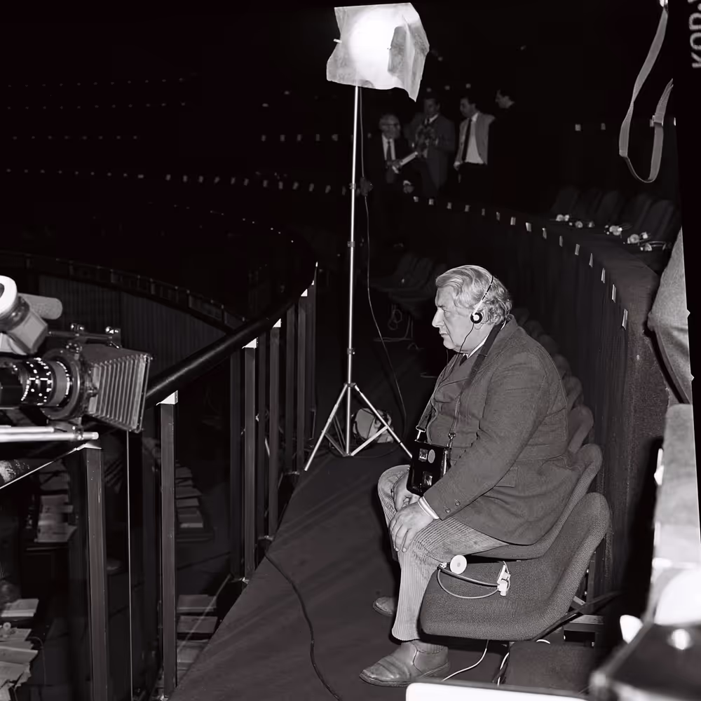 Peter USTINOV during the video production of ' Our Europe ' in Strasbourg.This documentary aimed at presenting the European Institutions was produced by Skippon Video Associates for the UK Office of the European Parliament.