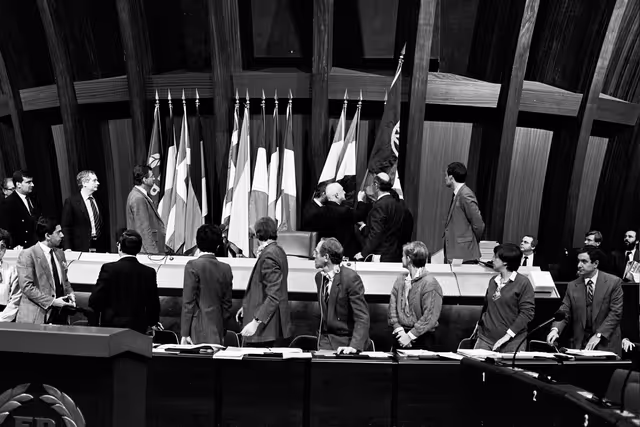 Nuotrauka 8: Welcome ceremony to Spain and Portugal into the EEC