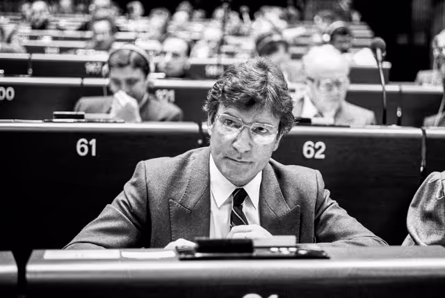 The delegue Jorge CAMPINOS during a session in Strasbourg in April 1986.