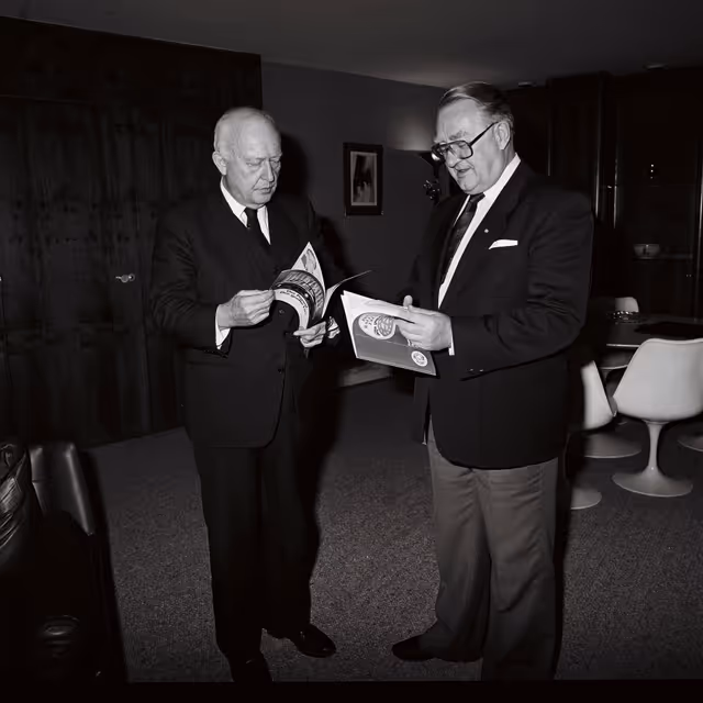 EP President Pierre PFLIMLIN meets with MEP Heinrich AIGNER at the EP in Strasbourg, April 1986..