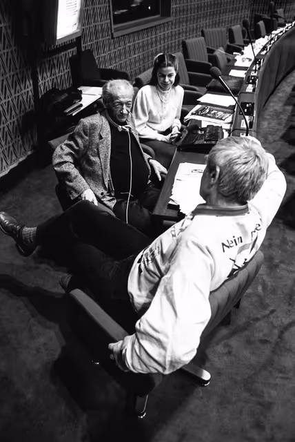 Photo 3 : MEPs in the Hemicycle in Strasbourg